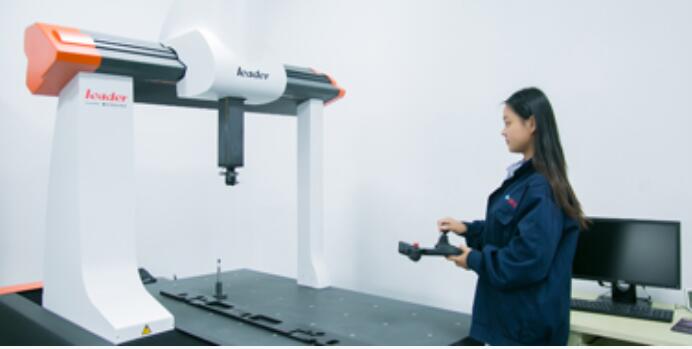 數控(kòng)車床加工(gong)