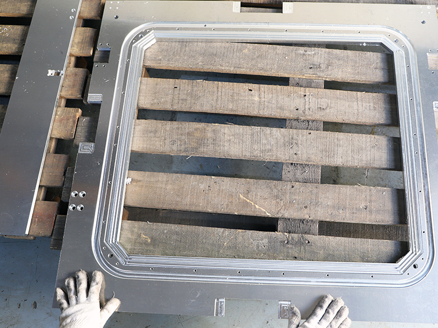 龍(long)門銑床(chuáng)加工